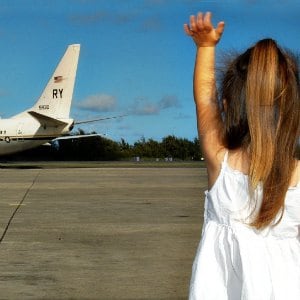10+ Awesome travel hacks for military families. Perfect for military spouses to read before taking a trip. Sponsored by TownePlace Suites by Marriott.